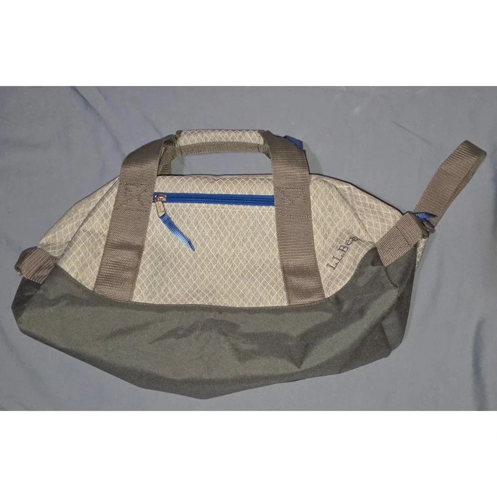 LL Bean Gray Duffel Bag Medium Adventure Travel Gym Weekender Shoulder Strap 22